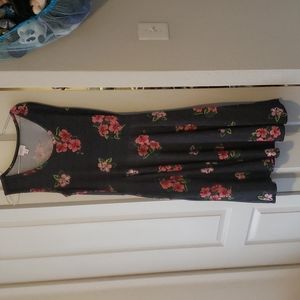 Size Medium Lularoe Floral Nicki Dress